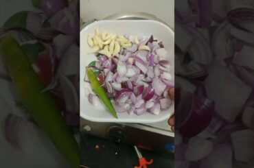 Simple Arisi Paruppu Satham | Easy Village Style Lunch Recipe | MadhuDivi Vlogs#shortsfeed #ytshorts