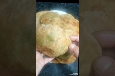 Poori #shortsfeed #food #healthy #cooking #recipe #video #shorts #matar  #winterspecial #breakfast