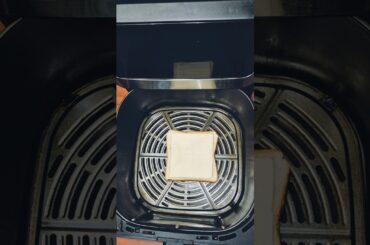 I Tried Air Fryer Cheese Bread #cheesebread #breadrecipe #shorts #reels #recipe #cheesetoast #food