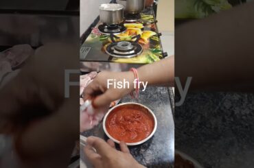 Fish fry aisa ek baar banake dekiye//simple fish rava fry recipe. # shorts# food #fish..