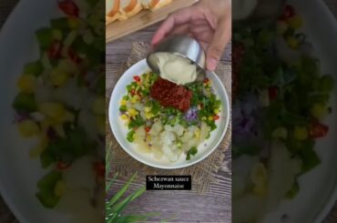 Aloo Schezwan Sandwich #sandwich #recipe #streetfood #food #foodie #shorts