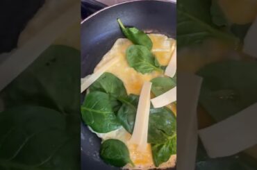 Egg, spinach cheese wrap #foodie #foodlovers #food #shorts