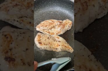 Simple healthy chicken sandwich