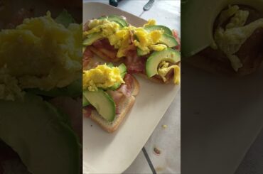 Healthy Breakfast w/ Toasted Bread | Avocado|Bacon|Eggs