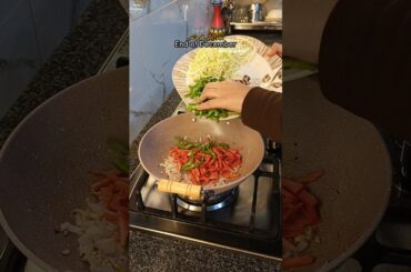 Easy Crepes Recipe || Daily cuisine &vlogs | #youtubeshorts_ #crepesrecipe #easyrecipes