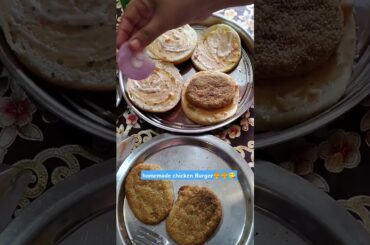 #burger #chicken burger#homemade #healthy #cooking #vlogs #ytshorts #shorts #mcdonalds #patties #yt