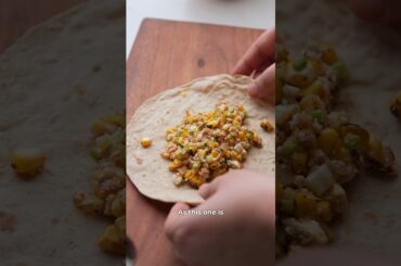 Corn Paneer Wrap | Roti Wrap for Dinner | #healthydinner #lunchrecipe #makki #paneer #dillifoodies