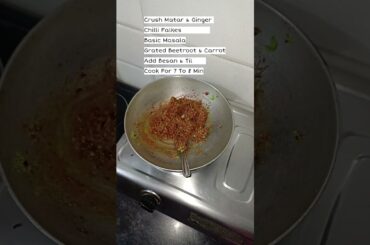 Day 1/5  matar se banaya healthy matar paratha  #shorts #matar #paratha #recipe