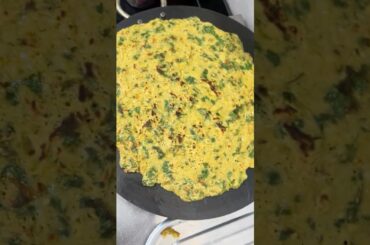 Lauki Besan Chilla, Healthy breakfast Recipe #healthyrecipes #weightloss #youtubeshorts #desifood