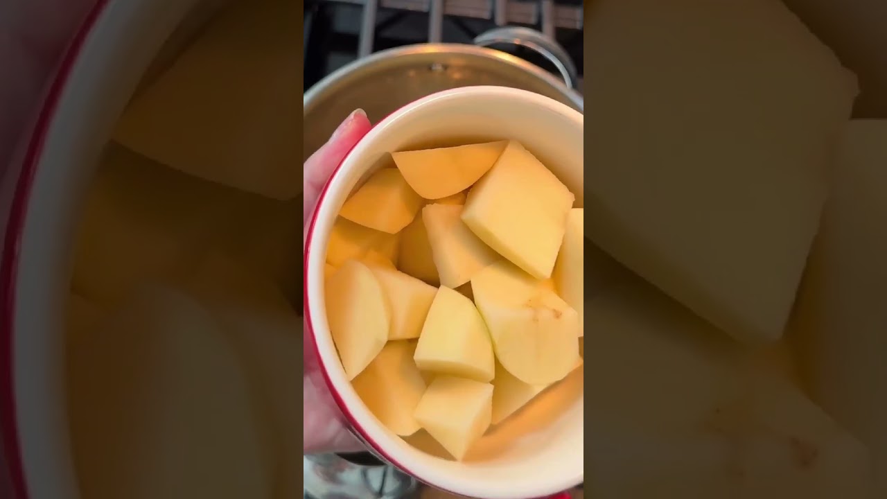 Healthy Clam Chowder (No Dairy, Low-Cal) Healthy Clam Chowder (No Dairy, Low-Cal)