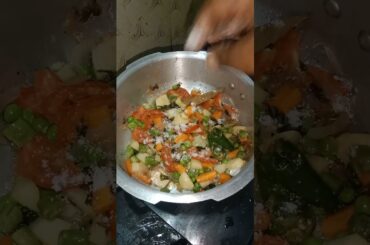 10 Mins Healthy Lunch Box Recipe||vegetable pulao recipe||#shorts #diml #cooking #lunchbox #recipe