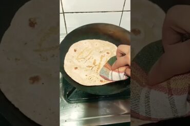 Roti fulane ka sehi tarika #roti #ytshorts #flatbread #chapati #information #healthy #phulka
