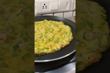 Palak Chilla Recipe | Healthy High Protein Breakfast | Yashaswi's Kitchen #shorts #breakfast #food