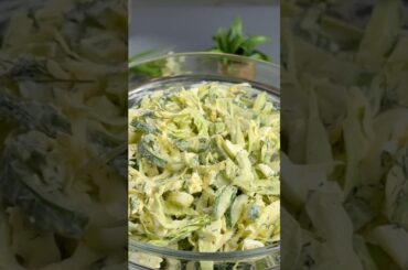 HEALTHY SALAD RECIPE WITH CUCUMBER AND CABBAGE!