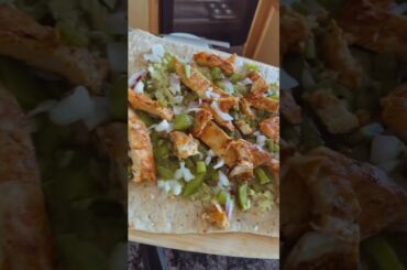 Chicken Avocado Flat bread #healthyfood #healthy #food #fyp #chickenavocado #wrap #recipe #reels