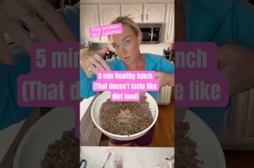 Easiest way to hit your protein goal 50g Protein Lunch Doesn’t Taste “Healthy” (360 calories)