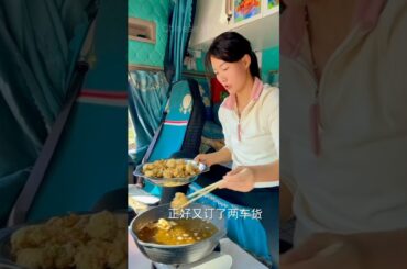 great couple truck driving job. cooking food. eating food. snacks recipes. #truckesvlogs #truckerwif