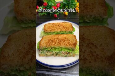 High Protein Avocado Sandwich - Breakfast Idea #healthy #sandwich #breakfast