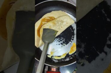 Egg parcel #breakfast #recipe #eggroll #healthybreakfast #eggrecipe #viral #cooking #shorts