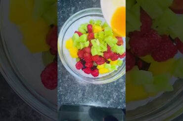 Fruit bowl#Healthy salad#Fruit recipe#Foodie#Fruit love#ytshorts#latest#trending#