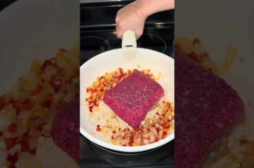 #hamburgerhelper #healthydinner #proteindinner #proteinpasta #greekyogurt #beefandnoodles #ground