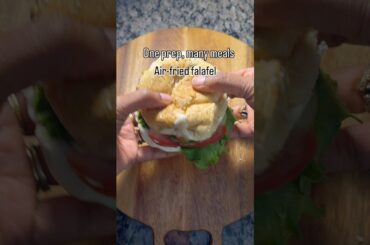No mood for chole-roti. Air-fried falafel, protein dressing & meals sorted. #Falafel #AirFried”