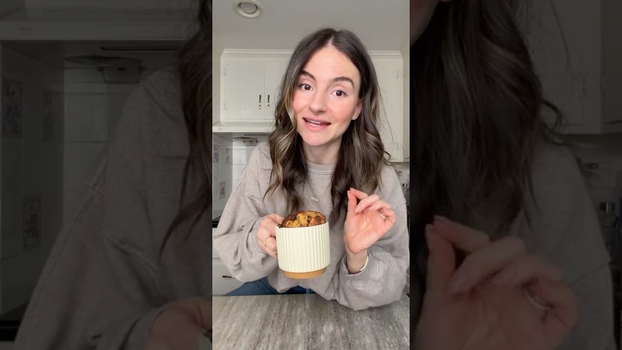 Healthy Banana Bread Mug Cake (6 ingredients!) Healthy Banana Bread Mug Cake (6 ingredients!)