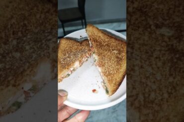 Quick Veg Sandwich Recipe (Tawa Toasted)| Healthy Veg Sandwich#shortsfeed#shorts #breakfast#sandwich