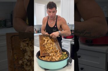 Lemon pepper chicken meal prep #madprotein #cooking