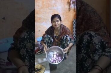 Mini vlog 32 Aaj banaye piyaj ke roti !! Healthy food!! #recipe #daillyvlog #viralvideo #short