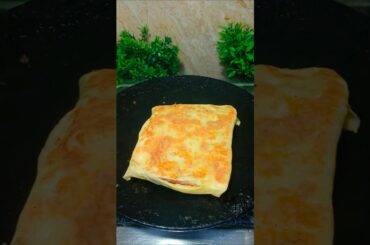 Cheesy Bread Omelette #egg #shorts #viralshorts#cooking  #shortsfeed#streetfood  @Linkuskitchen999