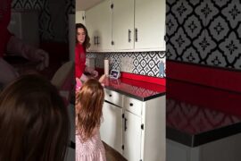 I need quick and healthy lunch ideas for my kiddos during the day! #callieoverseas #momof3