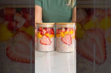 Superfood Overnight Oats in 5 Minutes! #overnightoatsrecipe #chiaseeds #superfoods