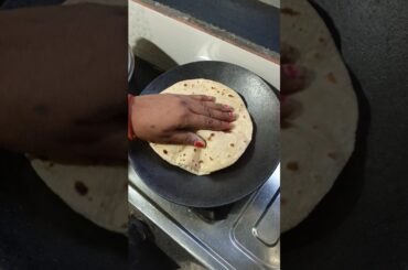 Roti fulane ka sehi tarika #roti #ytshorts #flatbread #chapati #information #healthy #phulka