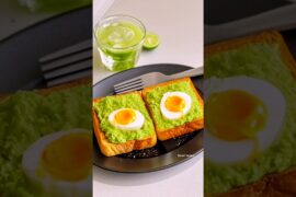 Avocado Healthy Toast #shorts #recipe #avocado #trending #snacks #viral