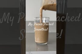 Everything you need to start your day in one smoothie! #food #healthy #recipe