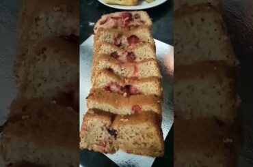 Cranberries cake