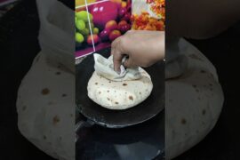 Roti fulane ka sahi tarika #roti #ytshorts #flatbread #chapati #information #healthy #phulka
