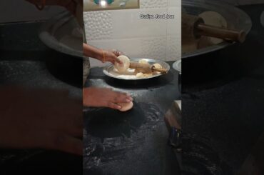 #roti #chapati #pulka #information #flatbread #healthy #breakfast #cooking #chapatirecipe #ytshorts