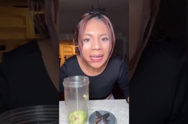 1-Minute Healthy Smoothie Recipe | Fresh & Fit Nicolasa Arreola #HealthySmoothie #GreenSmoothie