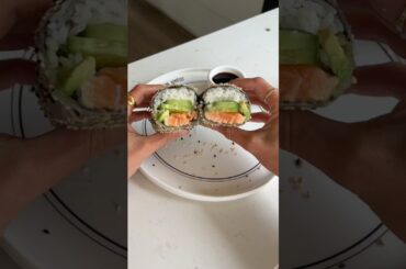 Giant rice paper sushi roll #shorts #food #recipe #healthyrecipes
