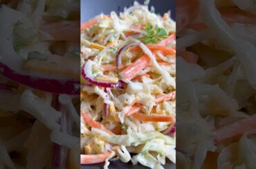 Healthy Yogurt Coleslaw (No Mayo)