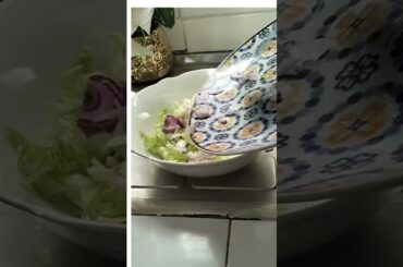 Quick  Fresh,& Crunchy Lettuce Salad