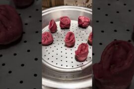 Beetroot Atta Momos | Pink Healthy Momos Recipe | No Maida #shorts #chinese #momos #snacks #foodie