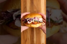 Get ready for a crispy chicken sandwich #recipe #food