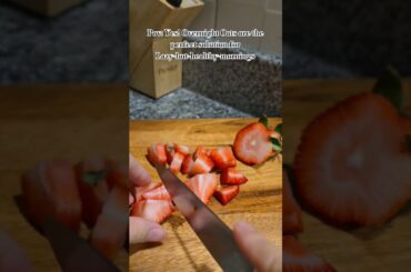 Lazy mornings meet healthy choices with the ultimate breakfast hack: #OvernightOats!