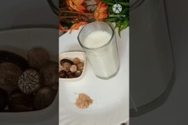 benefits of milk and nutmeg#health#recipe#food#jayfal#shorts
