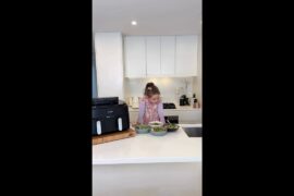 Katie Lolas: Gyoza Bowl Recipe in a Philips Dual Basket Airfryer with Steam