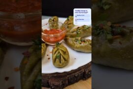 Healthy Wheat Palak Momos Recipe #healthysnacks #viralvideo #healthycooking #shorts #yt #reels
