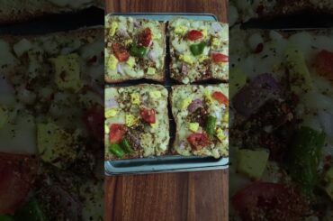 wheat bread pizza #pizza #pizzalover #breadpizzarecipe  #ytshorts